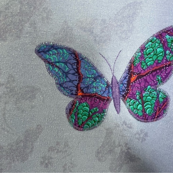 Vintage Women's Purple Crewneck Embroidered Butterfly Pullover Sweatshirt - Picture 3 of 6